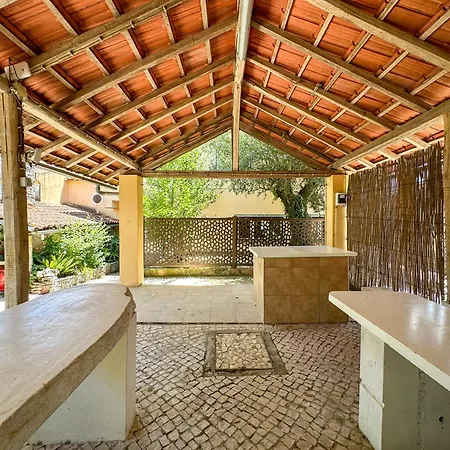 Holiday home Casalinho Do Outeiro *